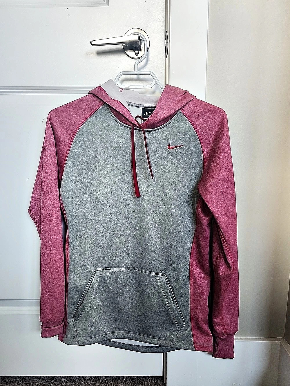 Nike Therma-FIT Grey and Pink Hoodie